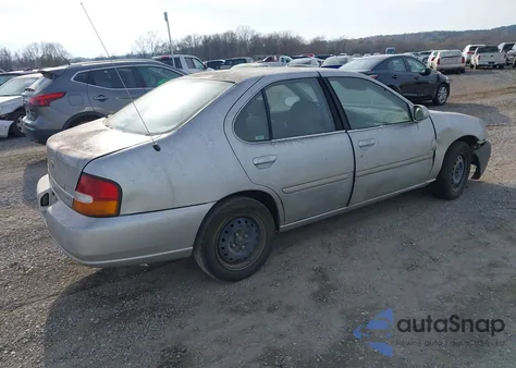 1999 Nissan Altima Gle/Gxe/Se/Se-L/Xe z USA, uszkodzony, nr VIN 1N4DL01D6XC242283
